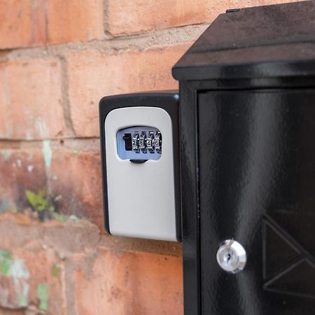 Exclusive Deals L Last-Minute Reserve L Townhouse With Sleeps 6 L Braunstone Town , Leicester L By Zen Nights Short Lets & Serviced Accommodations Exterior photo
