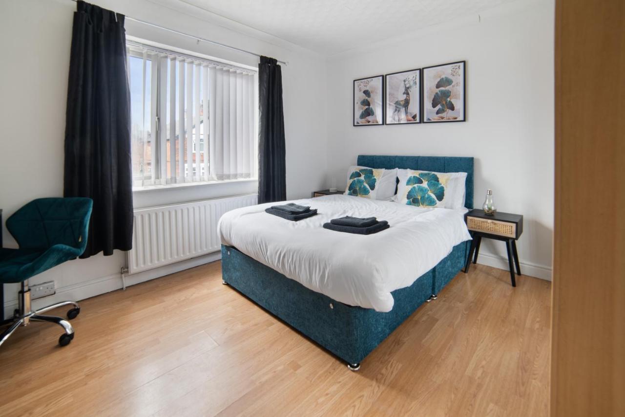 Exclusive Deals L Last-Minute Reserve L Townhouse With Sleeps 6 L Braunstone Town , Leicester L By Zen Nights Short Lets & Serviced Accommodations Exterior photo