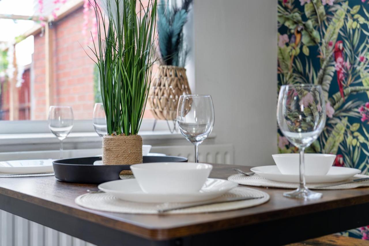 Exclusive Deals L Last-Minute Reserve L Townhouse With Sleeps 6 L Braunstone Town , Leicester L By Zen Nights Short Lets & Serviced Accommodations Exterior photo