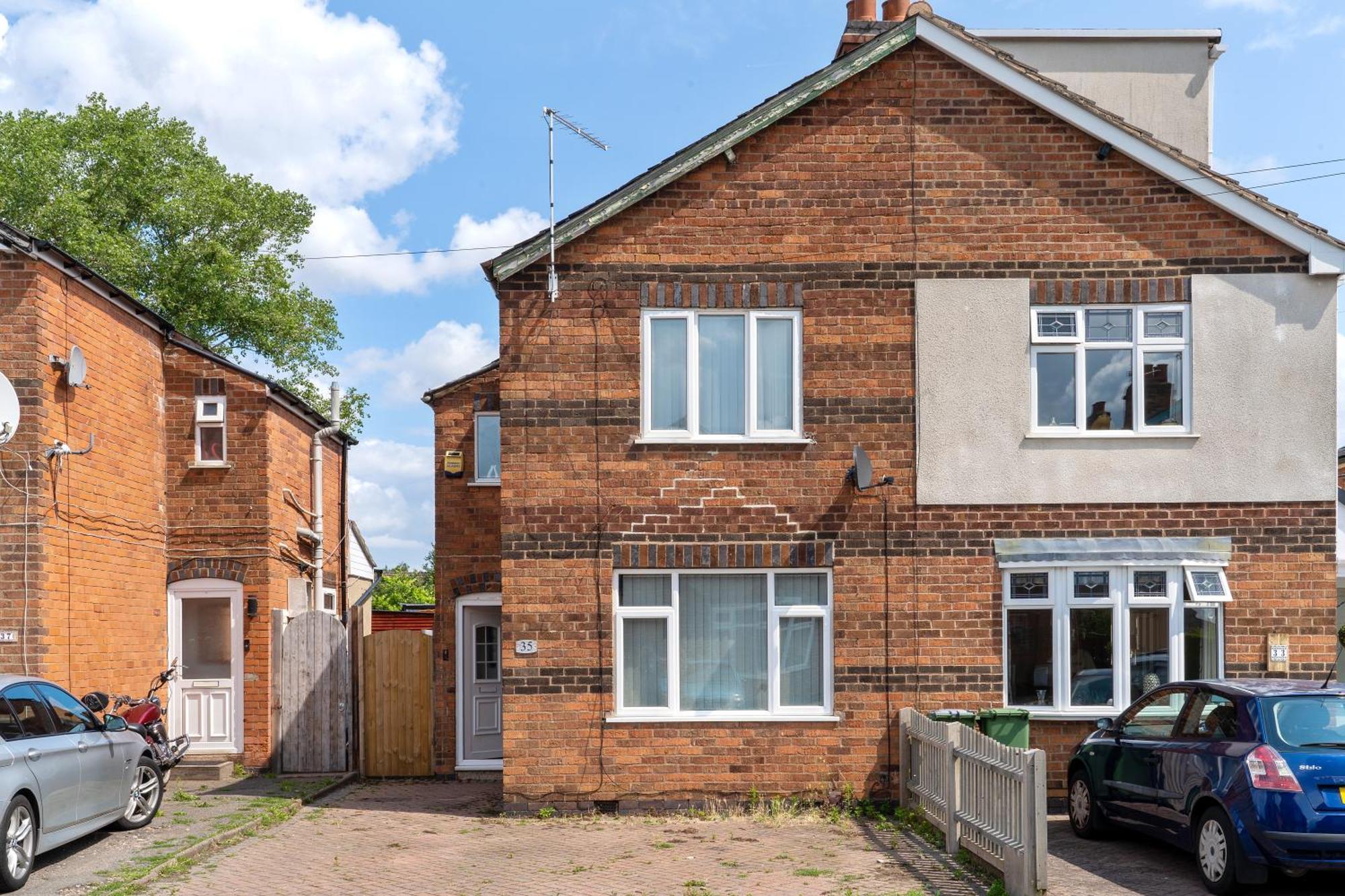 Exclusive Deals L Last-Minute Reserve L Townhouse With Sleeps 6 L Braunstone Town , Leicester L By Zen Nights Short Lets & Serviced Accommodations Exterior photo